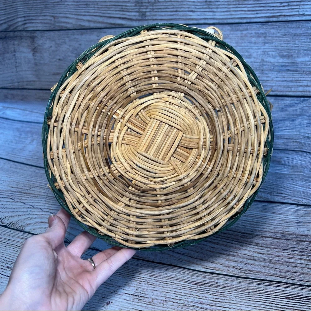 Vintage Large Oval Wicker Basket‎ Ceramic Moose & Cabin Tile Decorations Cottage